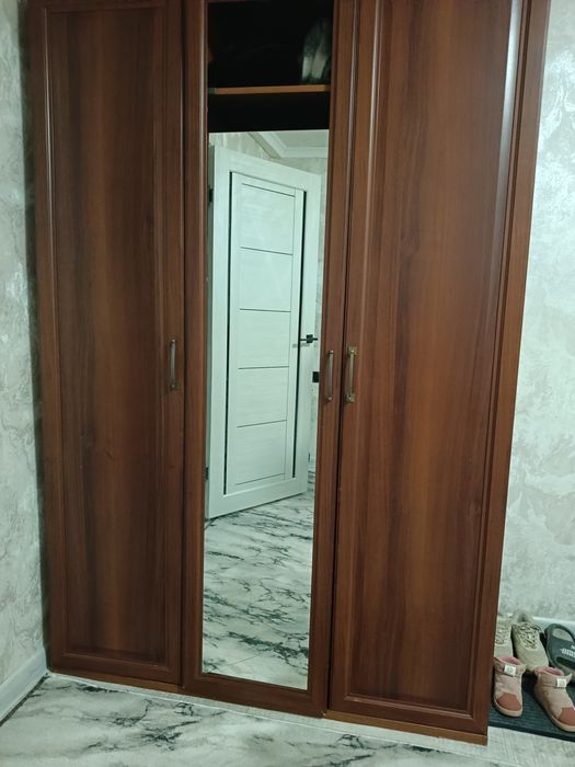 Продам шкаф, натуральное дерево