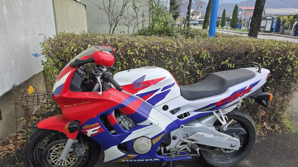 Honda CBR 1995 F3 - de colecție