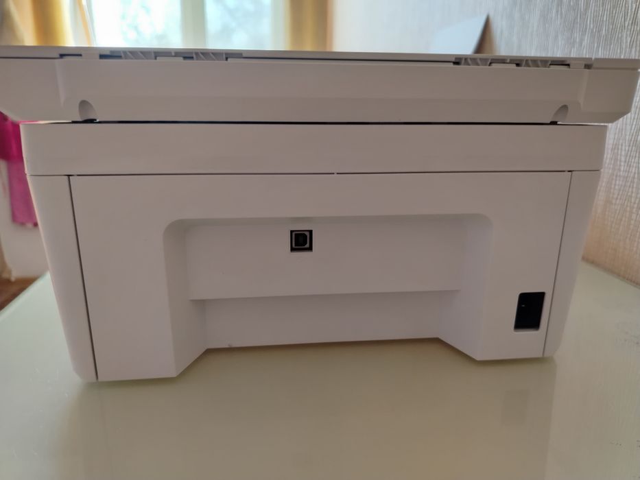 Продам б/у лазерный принтер