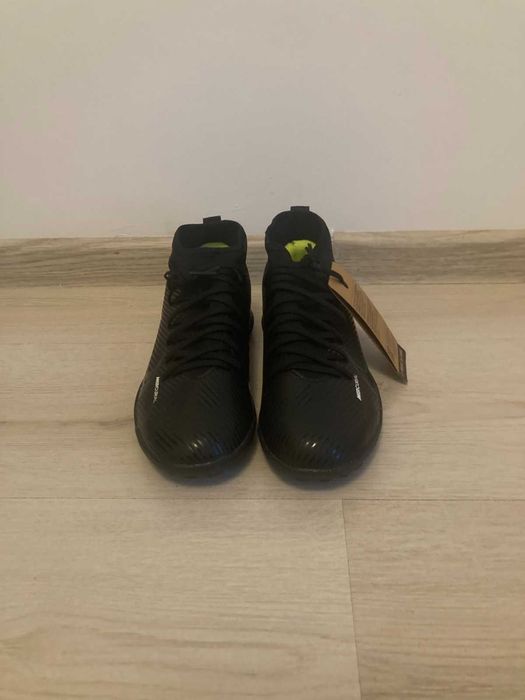 Черни стоножки NIKE Mercurial
