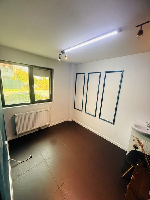 Salon infrumusetare inchiriaza posturi