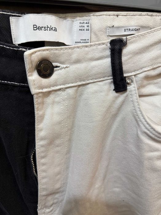 Дънки Bershka EUR42 (Черно и бяло)