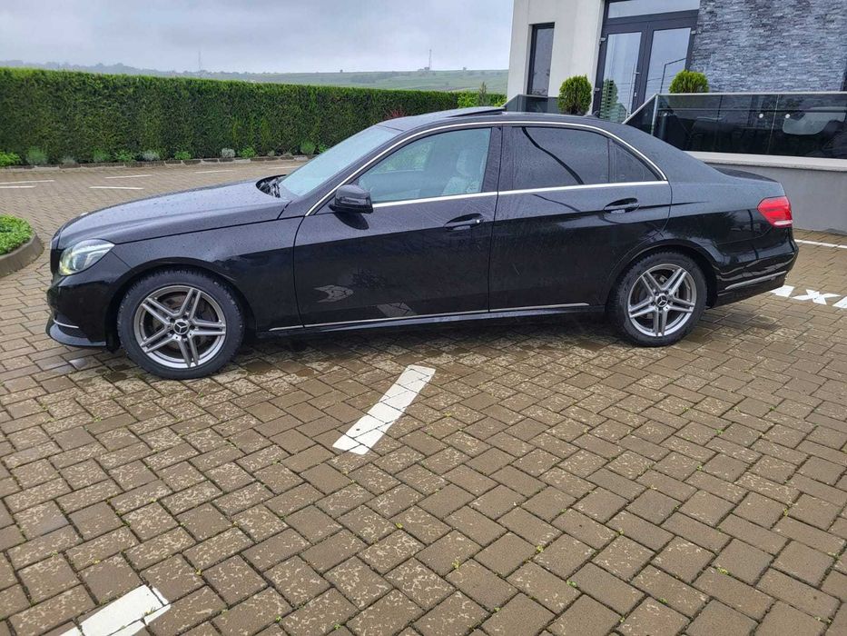 Mercedes Benz E220