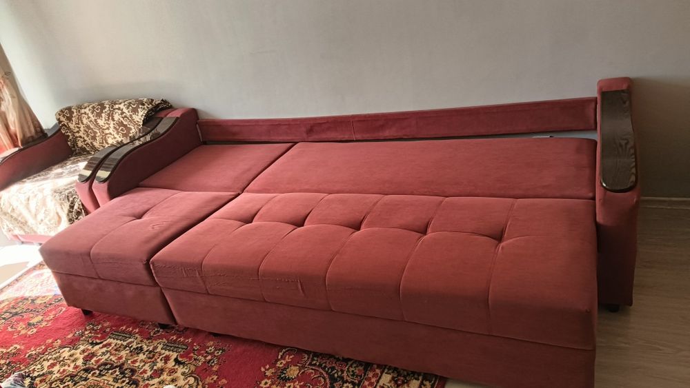 Продам диван с креслом