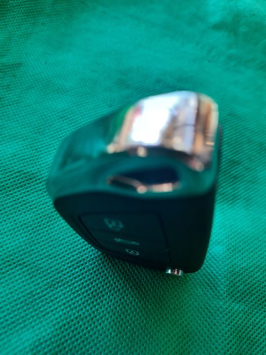 9.99€ нова Кутийка ключ за Peugeot