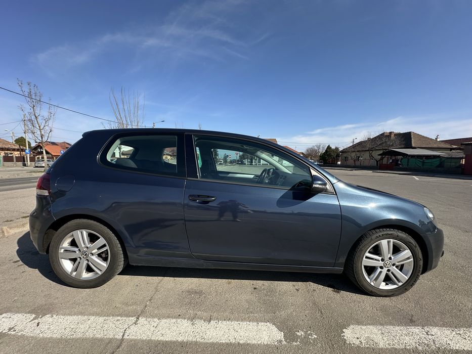 VOLKSWAGEN Golf 2010 — imagine 3
