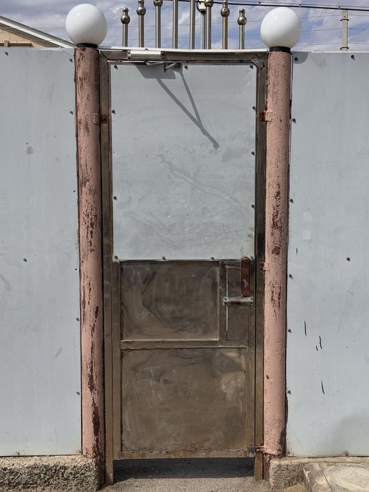 Прадаётся варота и калитка