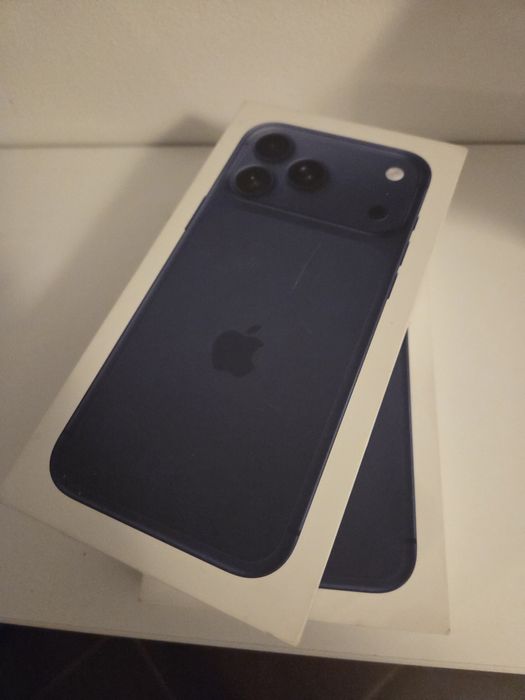 Vand iphone 17 Pro Max sigilate 256Gb Blue