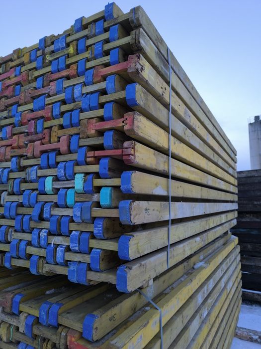 Продам балку деревянную