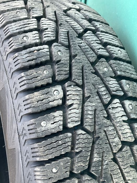 Продам резину 205 55 R16