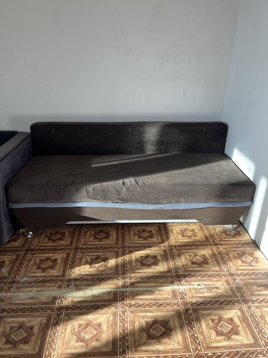 Продам диван м тахту