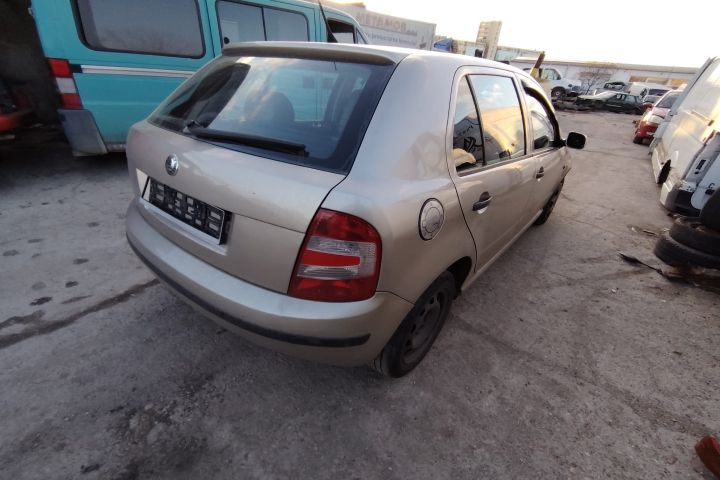Bara spate Skoda Fabia 2005 1.4 MT (75 hp)