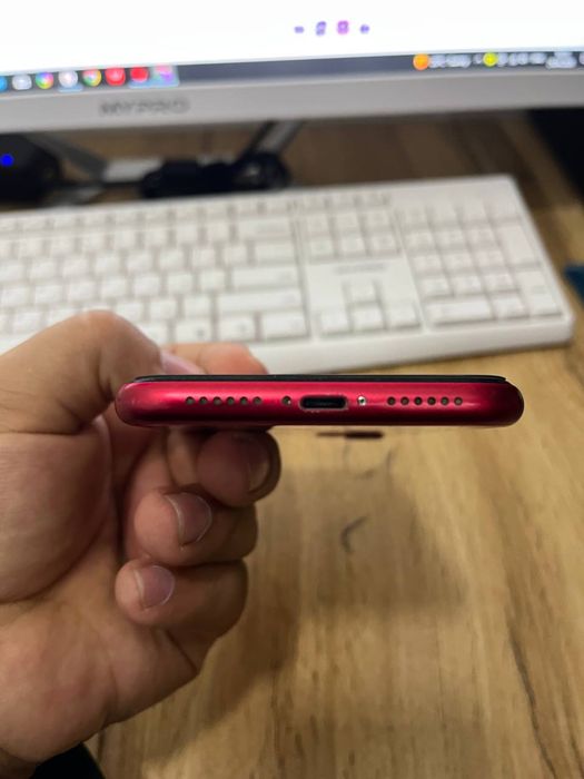 Iphone 11 sotiladi xolati yaxshi