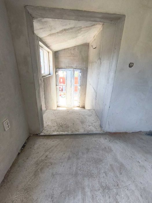 Casa de vânzare semifinisata Bistrița, strada Subcetate