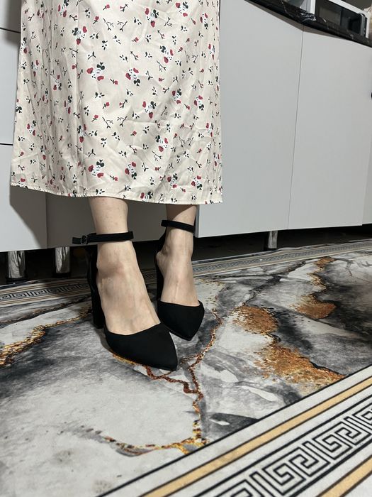 Стильные женские туфли на каблуке