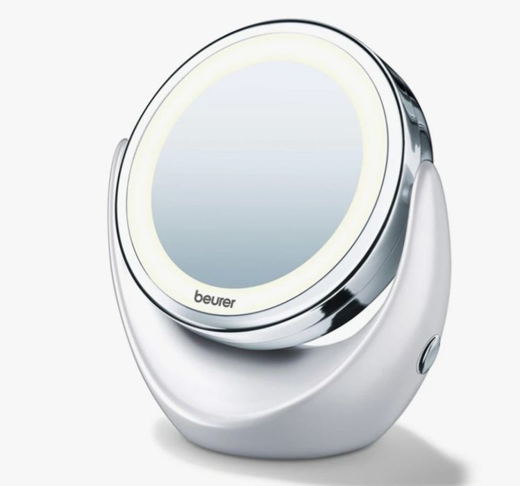 Oglindă cosmetica cu iluminare LED Beurer