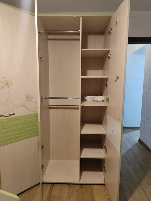 Продам детский спальный гарнитур