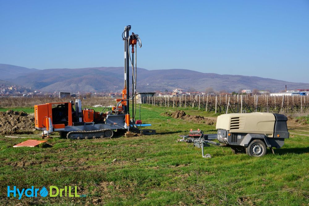 Еърлифтно почистване  на сондажи.