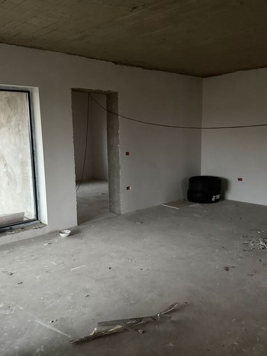 Vand casa la gri in Galati loc: sat costi la intrare!