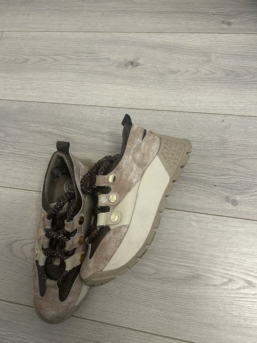 Pantofi sport cu siret din piele
