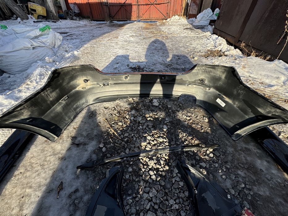 Продам бампера на бмв F10