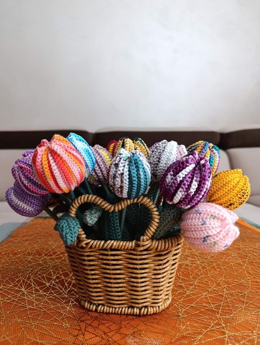 Ръчно изработено плетено цвете– Идеален подарък за 8 март