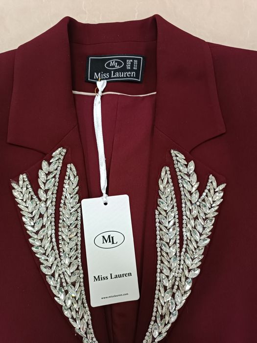 Новый вечерний костюм 42- размера Турция