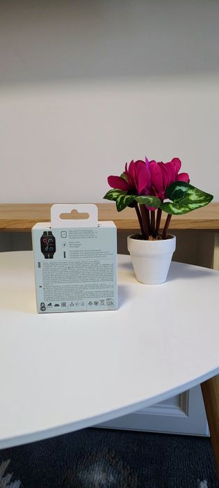 Nou, sigilat! Motorola Moto Watch Fit