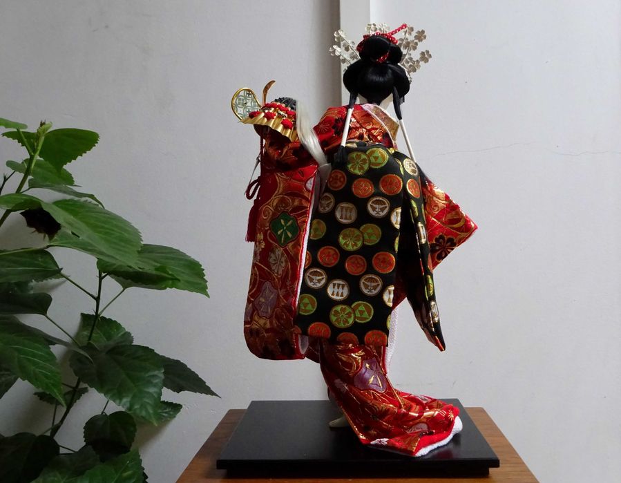 Gheisa japoneza Mare, cu casca si armura Vikinga - veche si deosebita