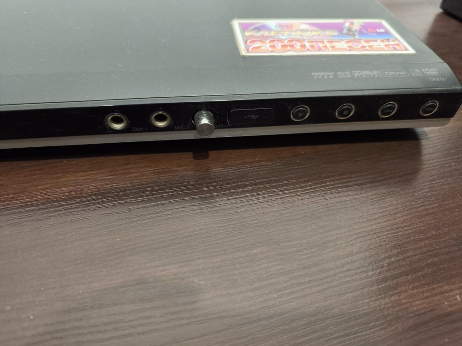 Отдам DVD проигрыватель