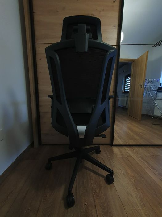 Scaun de birou negru