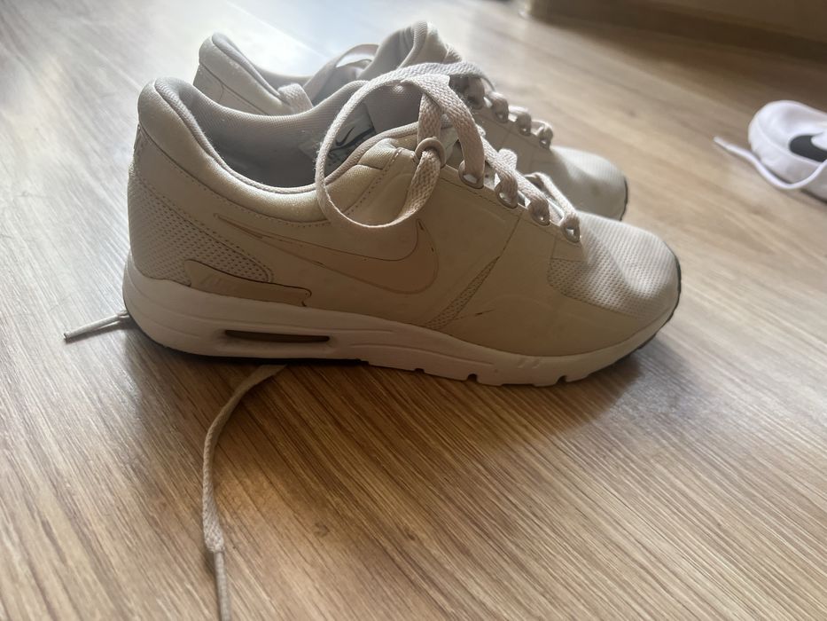Дамски маратонки NIKE