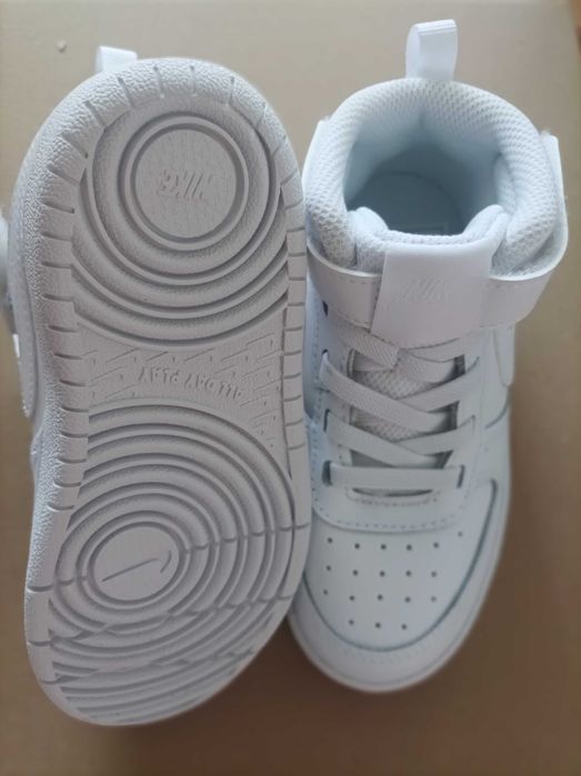 Nike нови маратонки N25,26