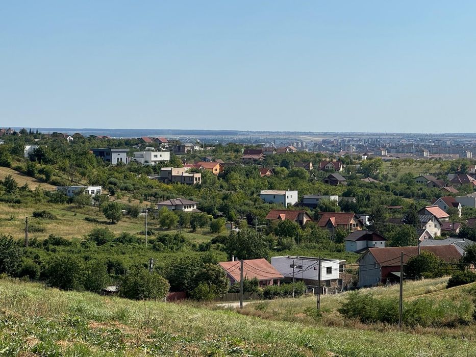 Vand parcele de teren Oncea-Rogerius