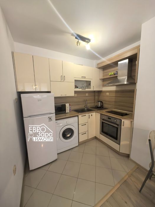 Двустаен апартамент под наем в района на V-то Основно Училище