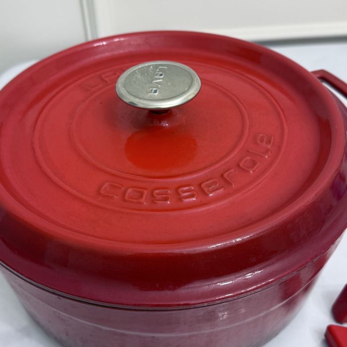 Продам чугунный казан оригинал