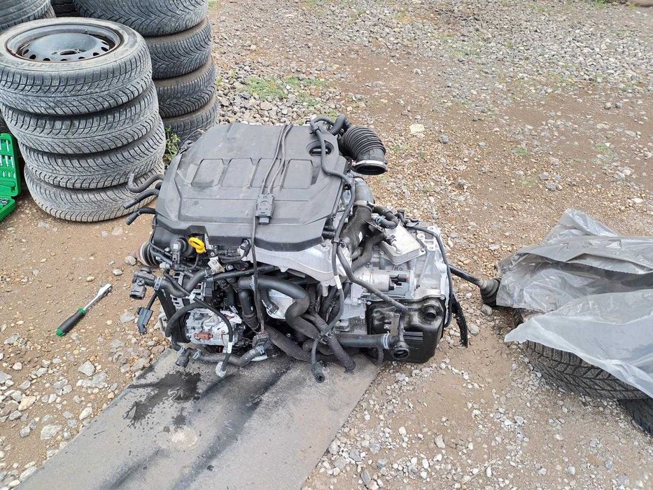 Авто части за АУДИ Q3 2023 г