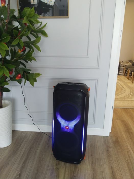 Jbl partybox 710