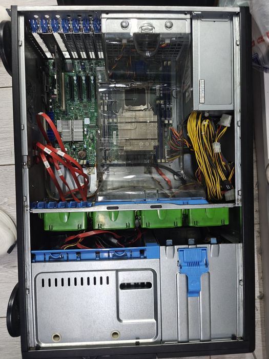 Продам сервер на xeon e5, 2640, 96gb ddr3 Ram.