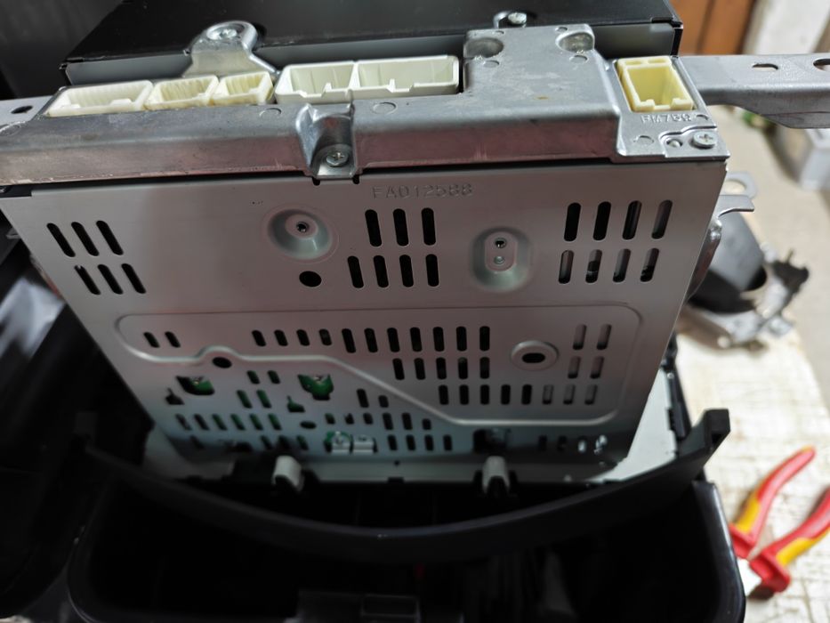 Рав 4 2010г радио, сд оригинална