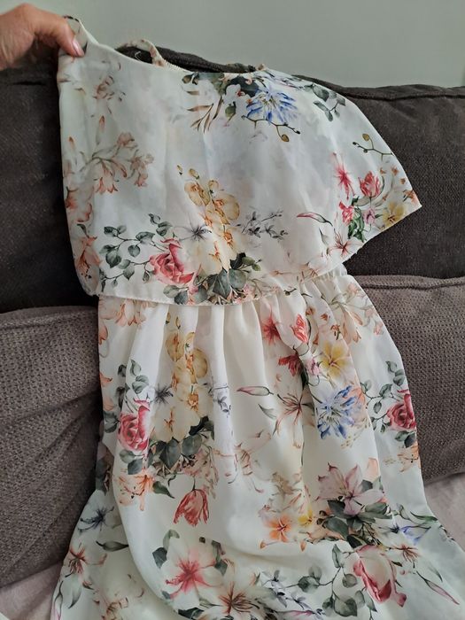 Детска рокля на българска фирма