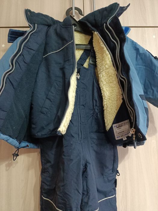 Продам куртки на мальчика
