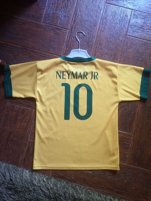 Tricou Neymar JR. Livrarea gratuita