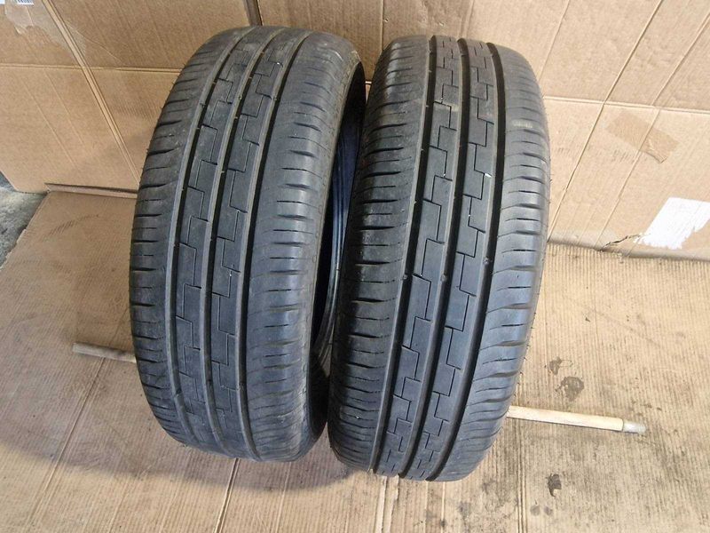 2 Minerva R15C 215/70
летни бусови гуми DOT3622