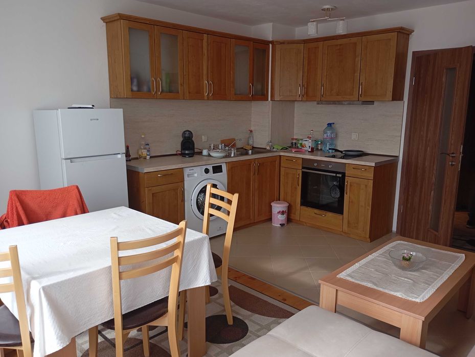 Дава се под наем Двустаен апартамент в Разлог - 65 кв.м за 214.2 € - Снимка #6