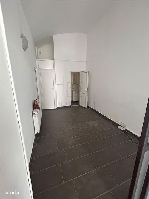 Spatiu comercial - zona ultracentrala  - 51 mp - centrala proprie - lo