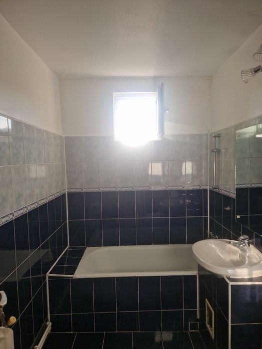 Închiriez apartament 2 camere decomandat – Zona Precista