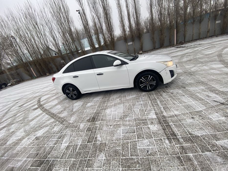 Продам Chevrolet Cruze