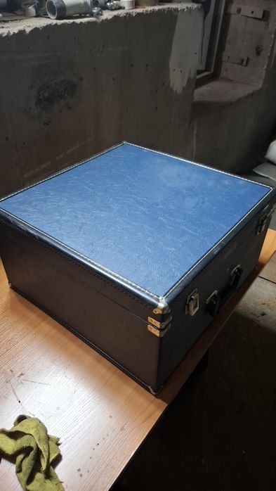 Чемоданы, кейсы,  ящики