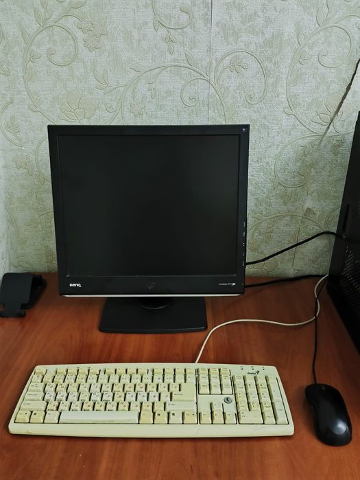 Срочно продам  рабочий компьютер